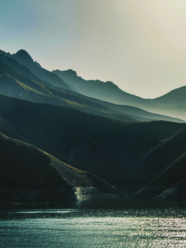MOUNTAIN GREEN