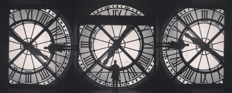 WHAT TIME IS IT? HORIZONTAL