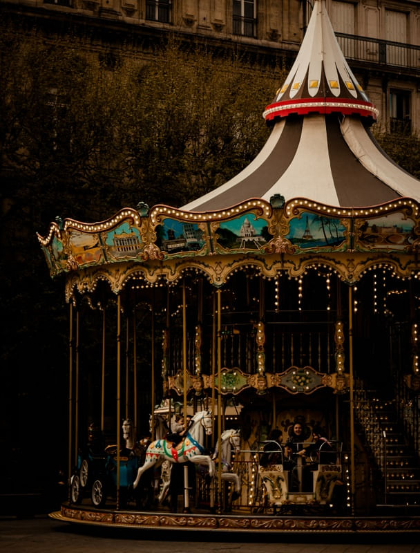 CARROSSEL EM PARIS