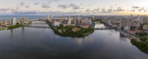 PALÁCIO CAMPO DAS PRINCESAS EM DESTAQUE EM MEIO AO RIO CAPIBARIBE