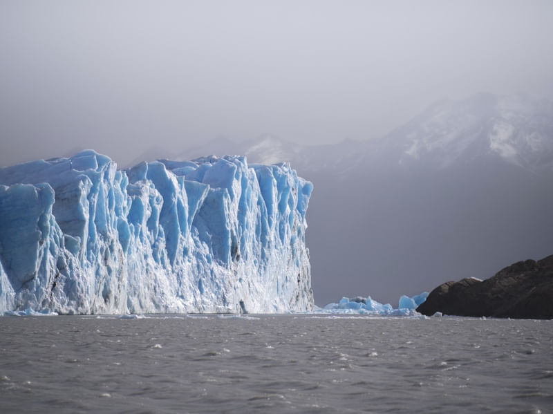 GLACIAR E SEUS TONS DE AZUL