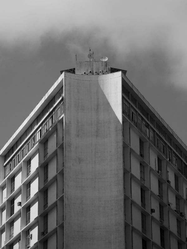 EDIFÍCIO JULIO FUGANTI. LONDRINA, 2022.