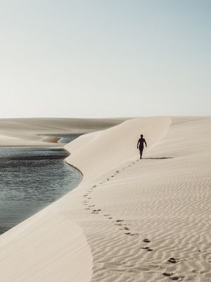 SOLITUDE NOS LENÇÓIS MARANHENSES