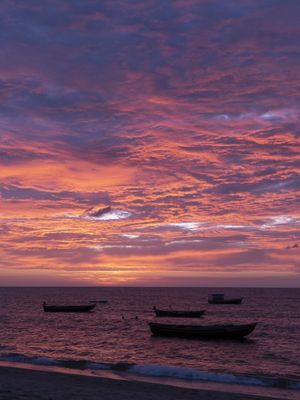 TODAS AS CORES DO POR DO SOL