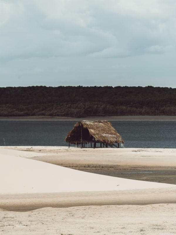 A CASINHA DOS LENÇÓIS MARANHENSES