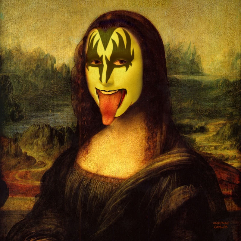 KISS ME MONA QUADRADA