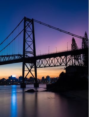 PONTE HERCÍLIO LUZ - BEAUTIFUL LIGHT