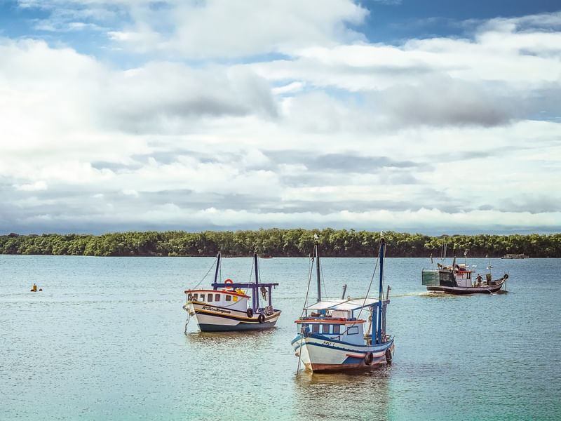 BARCOS NO MAR PEQUENO