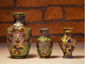 TRÊS VASOS