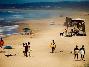 SURFISTAS DE LA PEDRERA