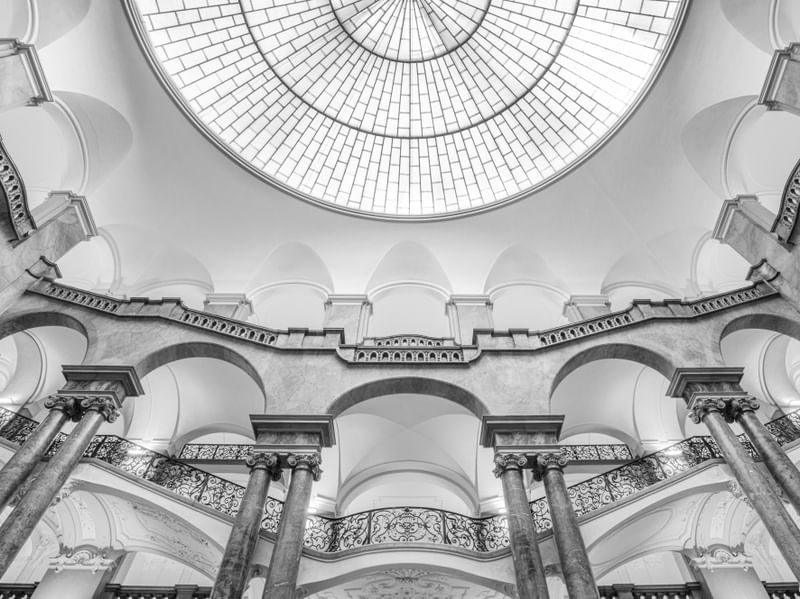 JUSTIZPALAST 3 PB