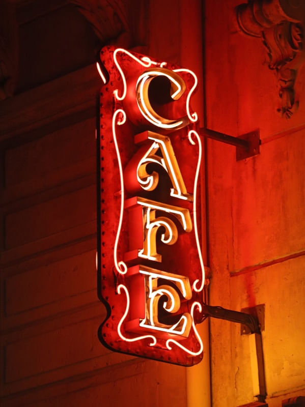 CAFÉ PARIS