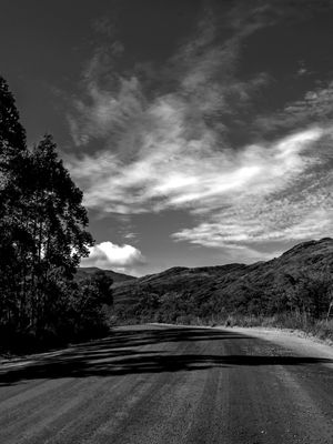 CAMINHOS DE TERRA BW