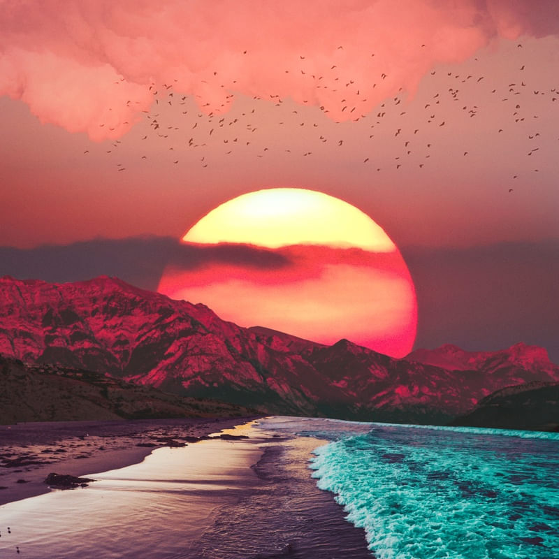 UM POR DO SOL NA PRAIA