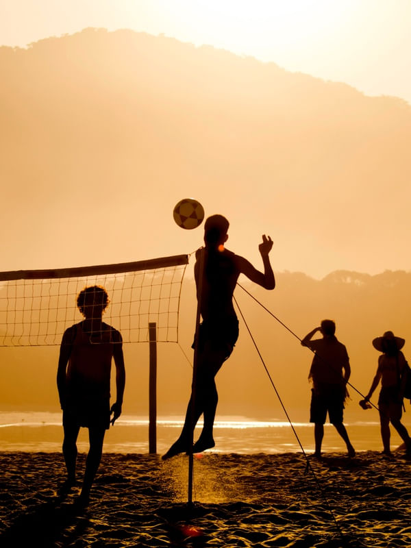 SILHUETA FUTEVOLEI CAMBURI