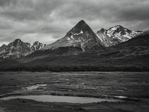 MOUNTAIN IN USHUAIA L