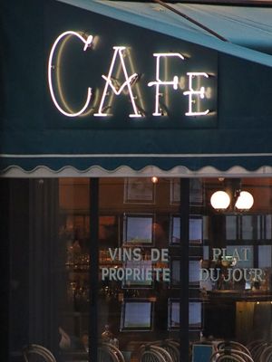 PARIS CAFÉ