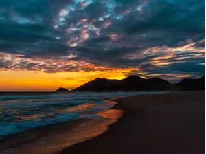 ENTARDECER EM GRUMARI