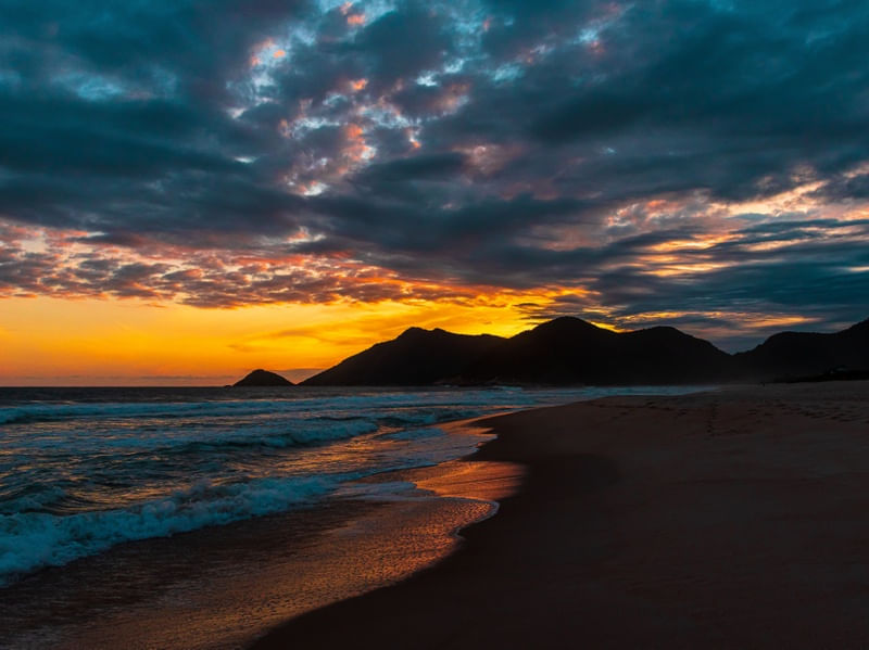 ENTARDECER EM GRUMARI