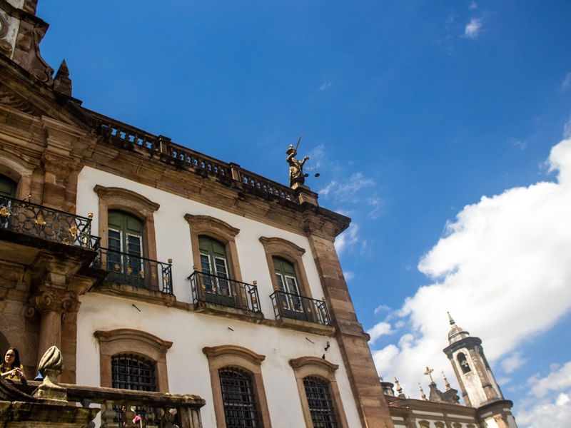 COLEÇÃO OURO PRETO POR FELIPE QUEIROZ: 1