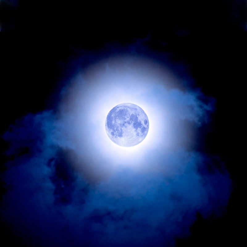 BLUE MOON CLOUDY SKY