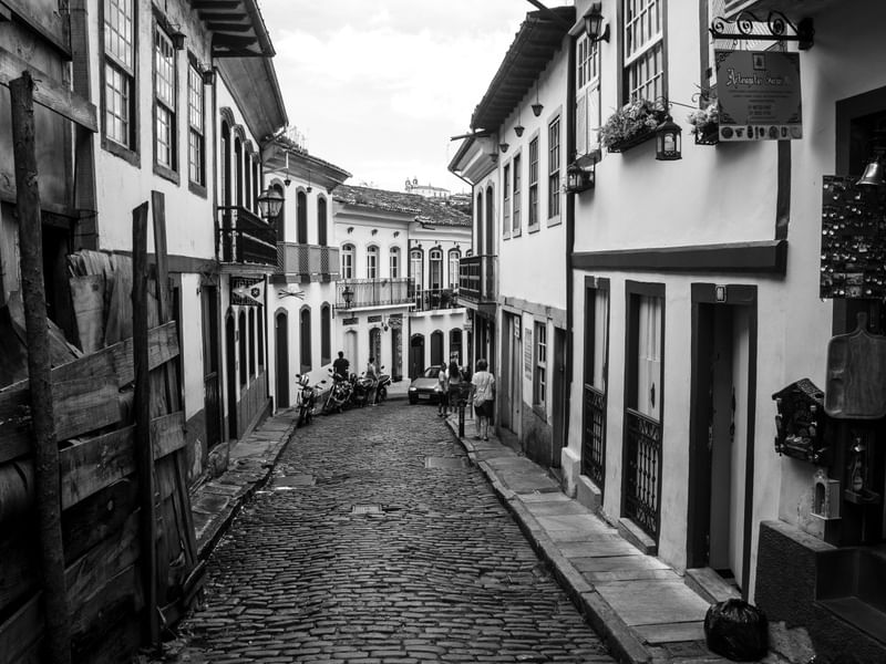 COLEÇÃO OURO PRETO POR FELIPE QUEIROZ: 26