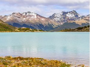 PAISAGEM DA LAGUNA ESMERALDA EM USHUAIA