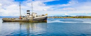 PANORAMA COM BARCO SAINT CHRISTOPHER EM USHUAIA - ARGENTINA