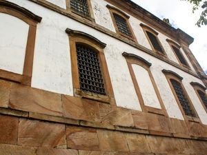 COLEÇÃO OURO PRETO POR FELIPE QUEIROZ: 47