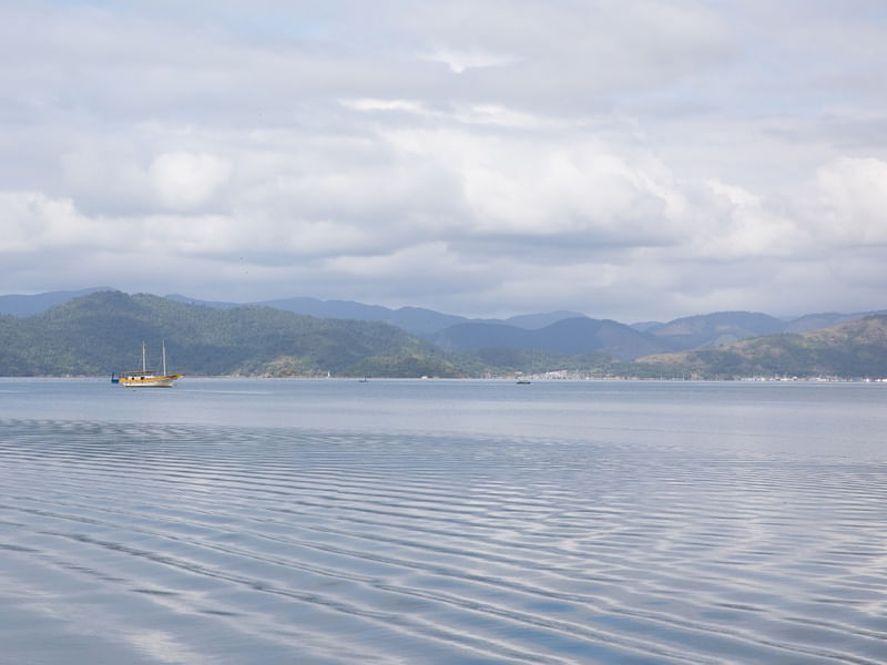ILHA DO ARAÚJO E SEU MAR INFINITO