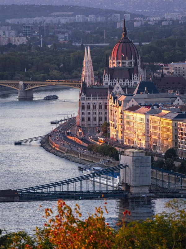 BUDAPESTE AO ENTARDECER