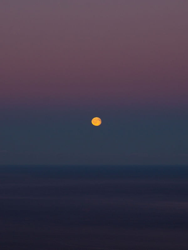 SOL NOTURNO