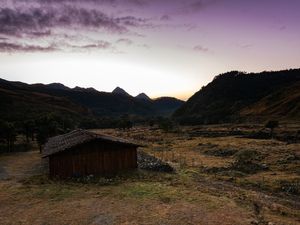 AMANHECER NO SITIO LL