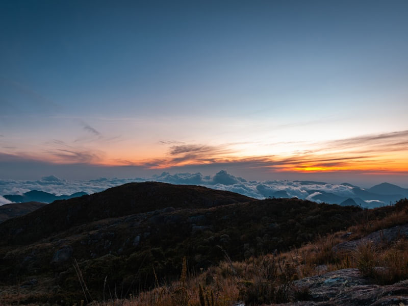 UM LINDO PÔR DO SOL