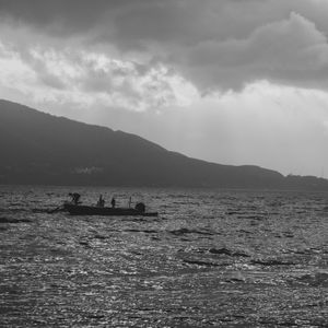 TEMPESTADE SE APROXIMA IV
