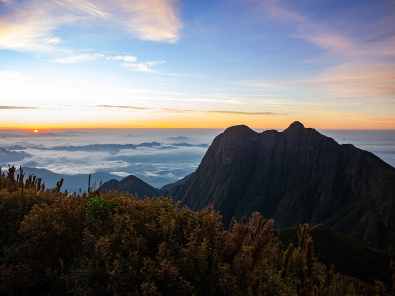 AMANHECER NO PICO PARANÁ