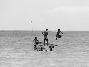 BRINCADEIRA DE CRIANÇA BLACK AND WHITE