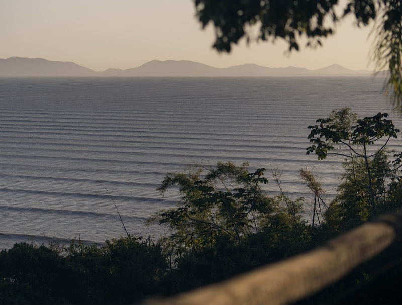 LINES IN THE SEA