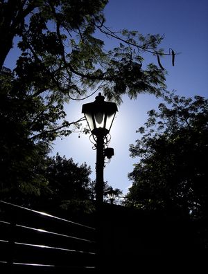 POSTE DE LUZ 1 ALFREDO ALBUQERQUE
