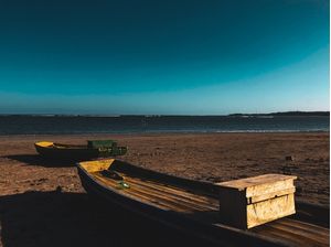 PEDAÇO DE PRAIA