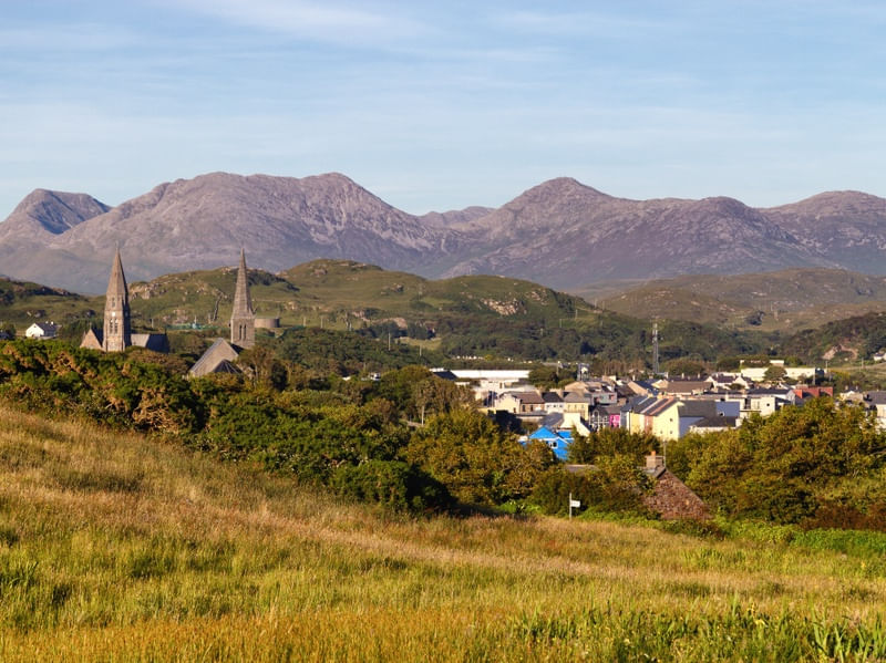 PAISAGEM DA CIDADE DE CLIFDEN NA IRLANDA