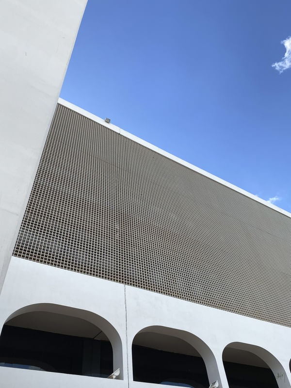 A BIBLIOTECA 01