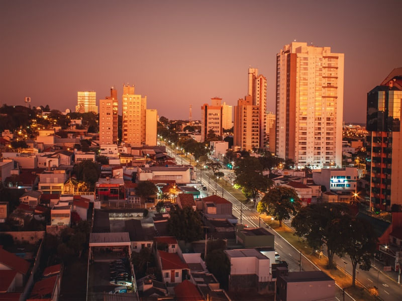 AVENIDA JUNDIAI NA GOLDEN HOUR