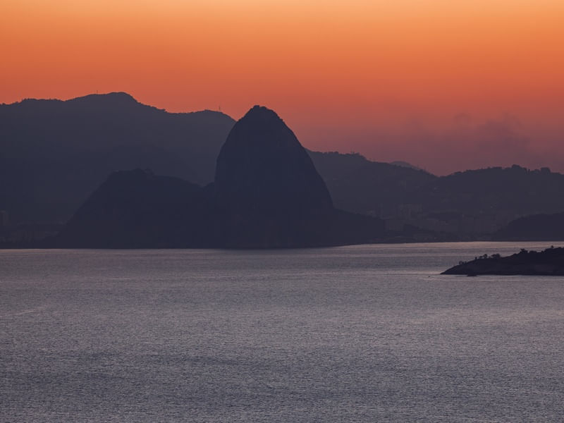 O LINDO PÔR DO SOL NO PÃO DE AÇÚCAR