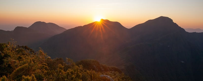LINDO PÔR DO SOL DO ALTO DO PICO PARANÁ
