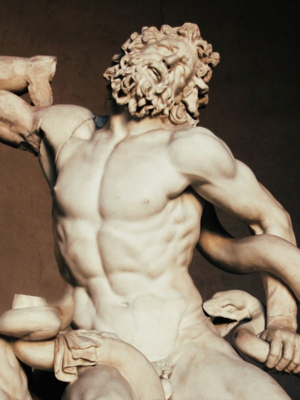 DEUS GREGO ESTATUA