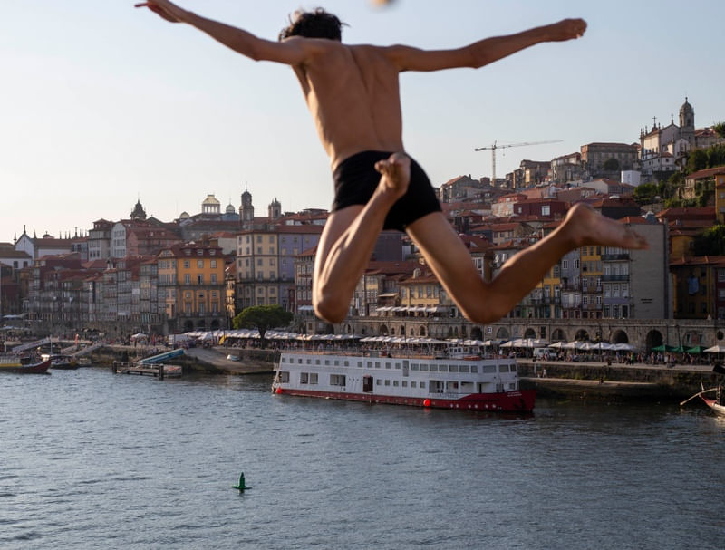 SALTO NO RIO DOURO