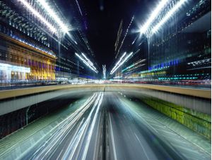 LUZES EM MOVIMENTO NA AVENIDA PAULISTA