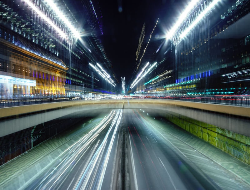 LUZES EM MOVIMENTO NA AVENIDA PAULISTA