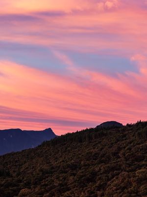 CÉU MÁGICO NAS MONTANHAS